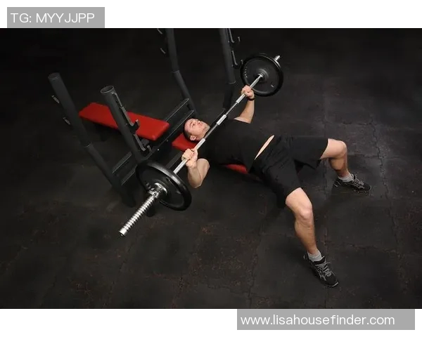 以體能測試為核心探討運動員體能評估方法與訓練成效提升策略