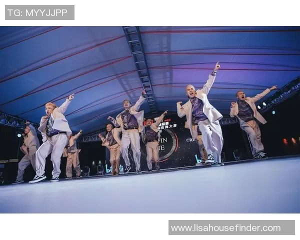 武汉飞盘队在世界街舞大赛中的节奏表现精彩纷呈引发热议